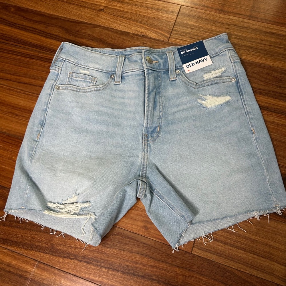 Old Navy Womens OG Straight High Rise Distressed Denim Shorts Size 6 - Picture 3 of 10